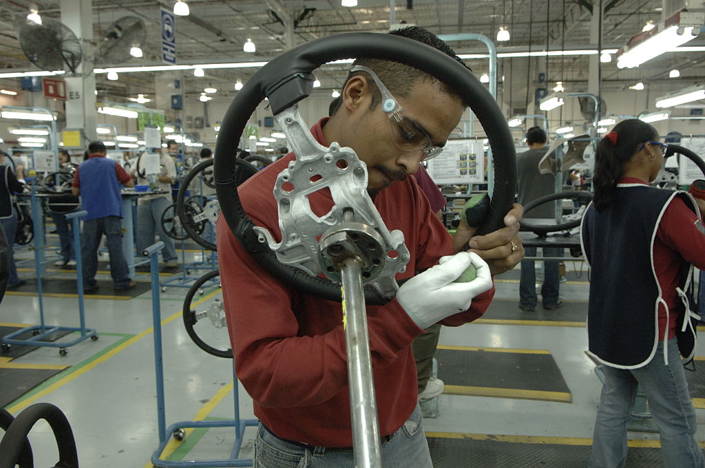 Mexico – Business – American Manufacturing – Delphi Delco
